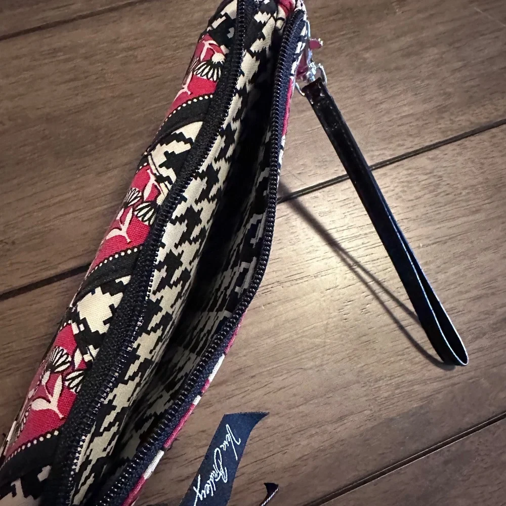 Vera Bradley Retired Deco Daisy & Houndstooth Wristlet Wallet w Checkbook Holder